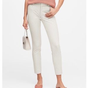 Mid-Rise Skinny Sloan Pant